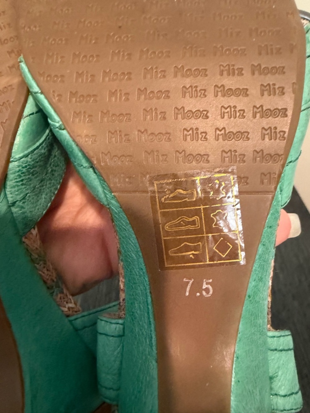 Miz Mooz Mint Green Leather Boho Heels 7.5 Woven Footbed Sandals - Picture 11 of 13
